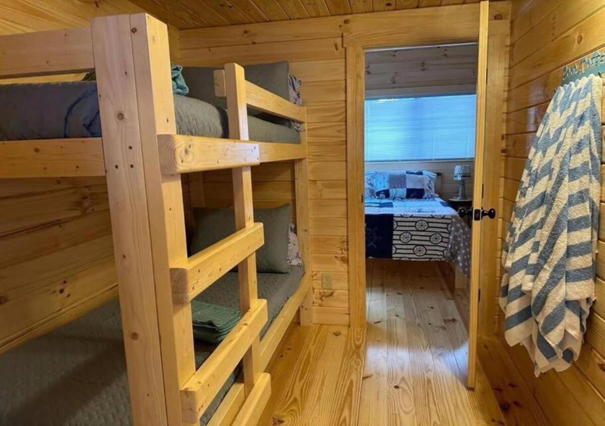 Get-Away Cabin In Surf City W Loft And Parking 외부 사진